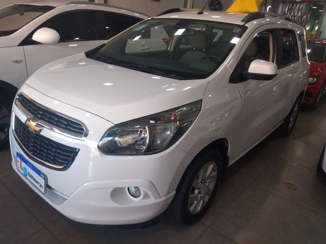 SPIN 1.8 MT LTZ 2017  7 LUGARES 