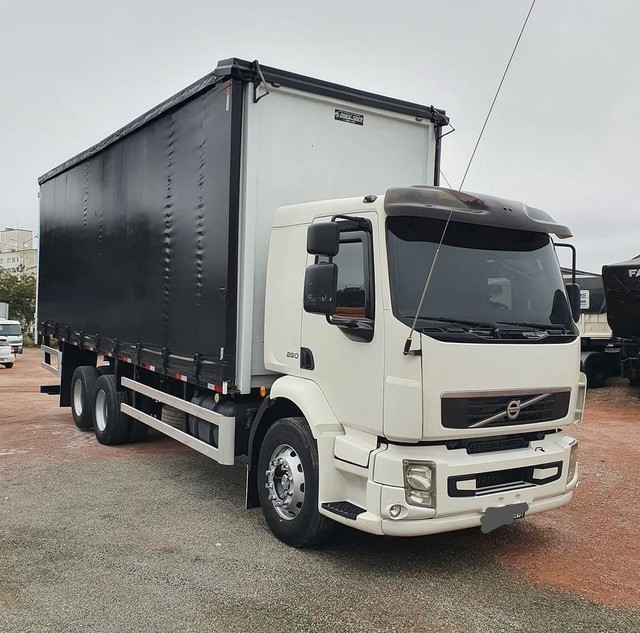 CAMINHÃO VOLVO VM260