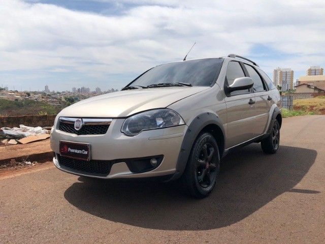 FIAT PALIO WEEKEND TREKKING 1.6 2013