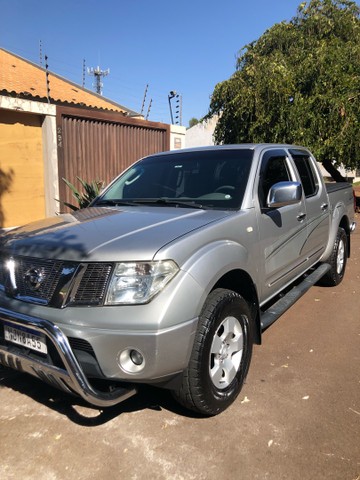 VENDO FRONTIER TOP DIESEL 4X4 2008 AUTOMÁTICA PERICIADA
