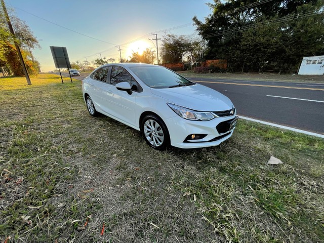 VENDO, CRUZE SD LT 1.4 T, 2018,   BRANCO PÉROLA, IGUAL NOVO!!! 