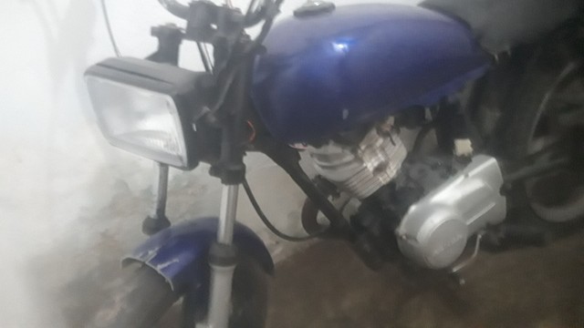 VENDO UMA HONDA 125