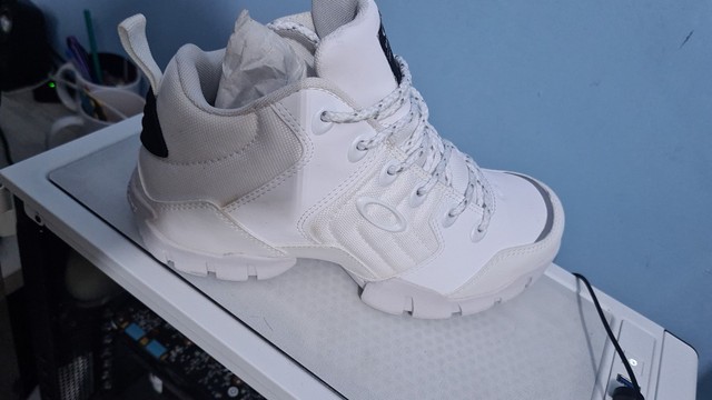 BOTA OAKLEY HALF TRACK LOW 2.0 - Roupas e calçados - Candelária, Belo  Horizonte 1010374855 | OLX