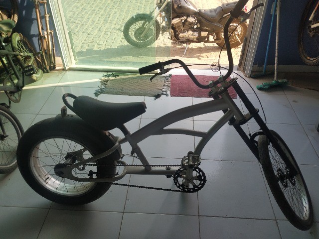 Bicicleta Chopper  com cabelo no pneu! - Foto 2