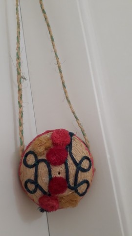 Bolsinha Artesanal Em Corda Sisal Decorada - Foto 2