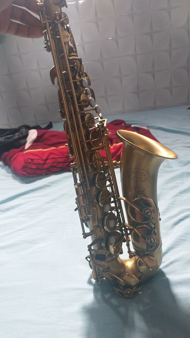 Vendo Saxofone Alto Júpiter!! 