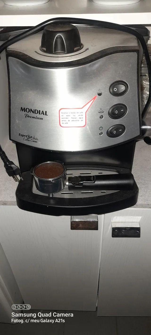 Vendo excelente cafeteira elétrica de cápsulas - Utilidades domésticas -  Recanto, Rio das Ostras 1257067401