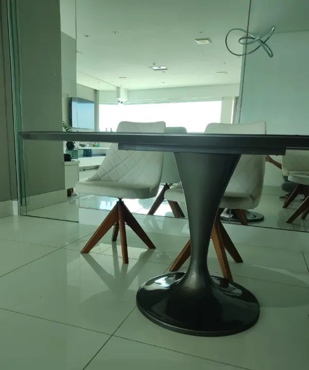 MESA DE JANTAR OVAL- 4 CADEIRAS - R$ 5.000,00 - Foto 3