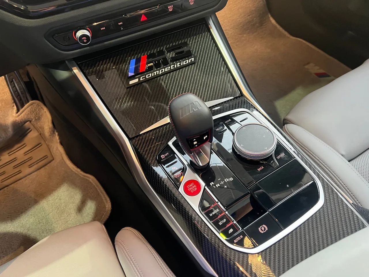 BMW M3 COMPETITION M 3.0 BI-TURBO 510 CV 2024 - Foto 4