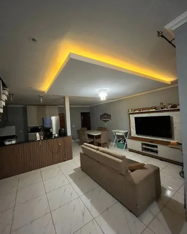 Vendo linda casa na Forene!