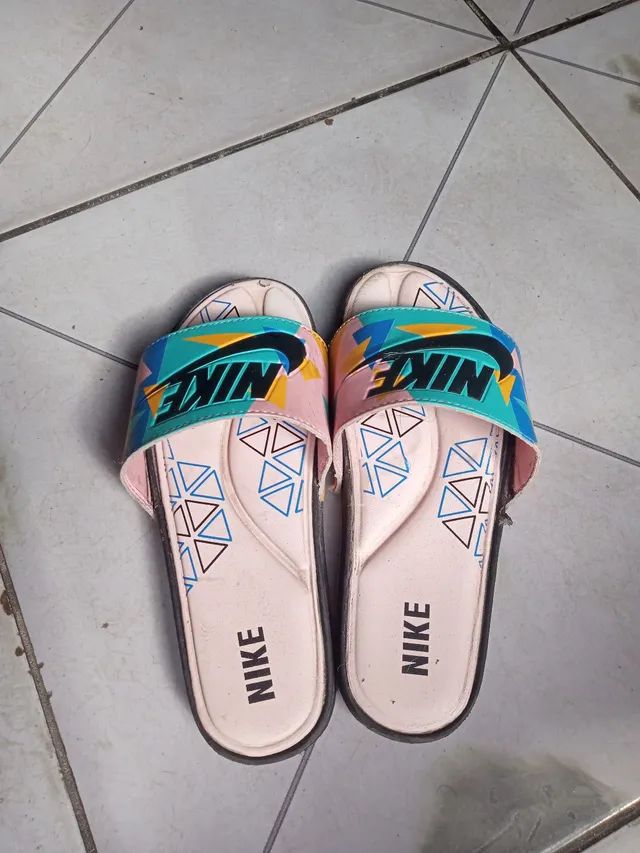 Fake nike hot sale flip flops