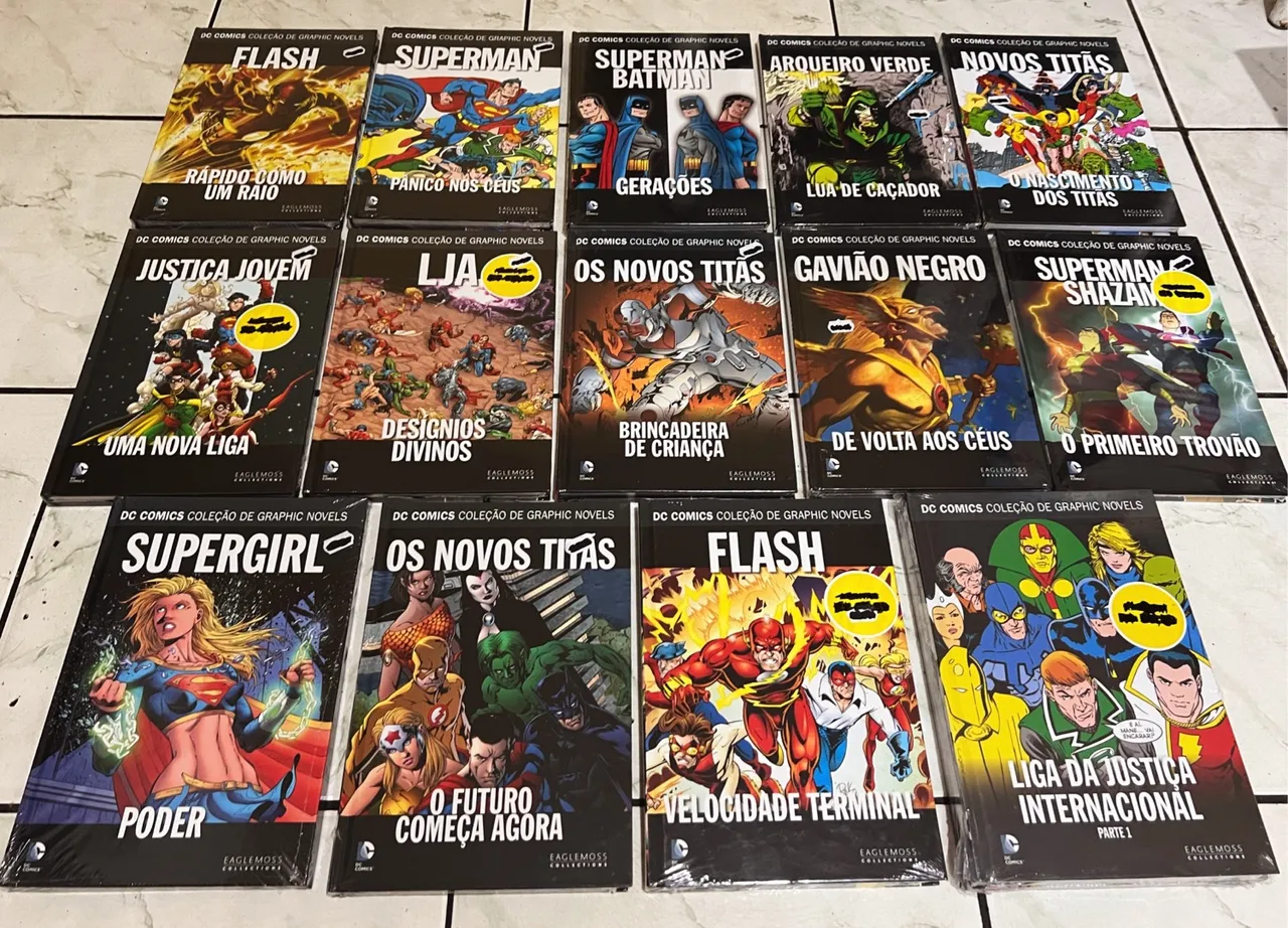 Dc coleção graphic novels Eaglemoss, 15 volumes lacrados.