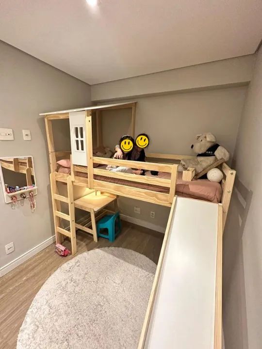 CAMA ALTA com telhadinho
