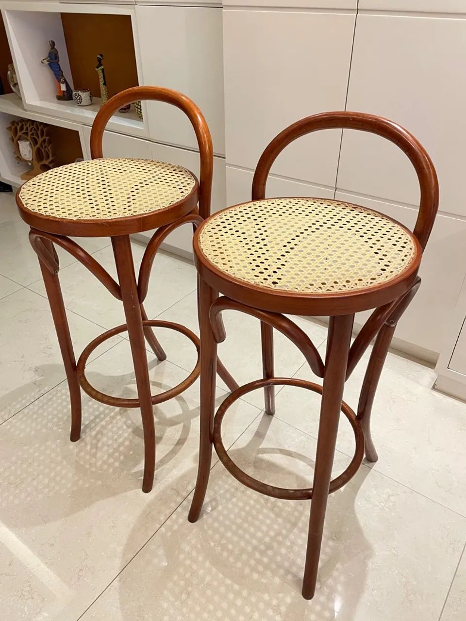 Banquetas Thonart com assento em palhinha  - Foto 2