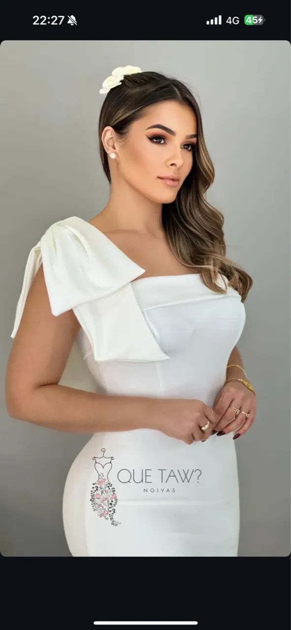 Vestido branco elegante com detalhe de laço - Foto 2