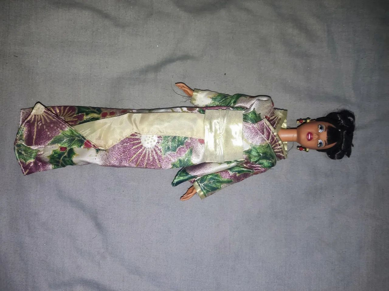 Boneca Barbie kimono 
