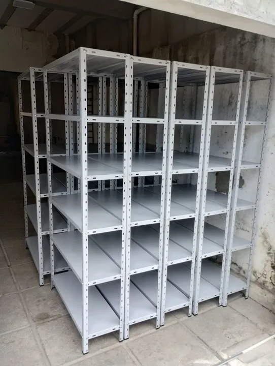 Estantes de aço novas na caixa direto de fábrica com 6 prateleiras Bandejas de 30cm