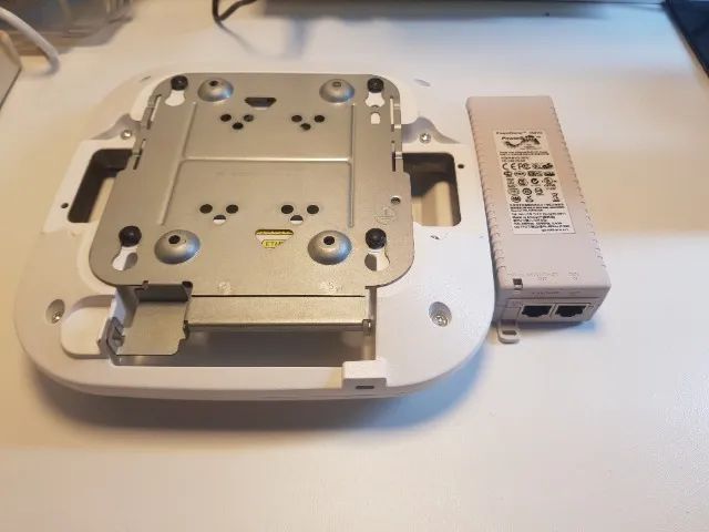 Access Point Cisco Air-cap3702i-z-k9 com Suporte e Injetor POE - Foto 3