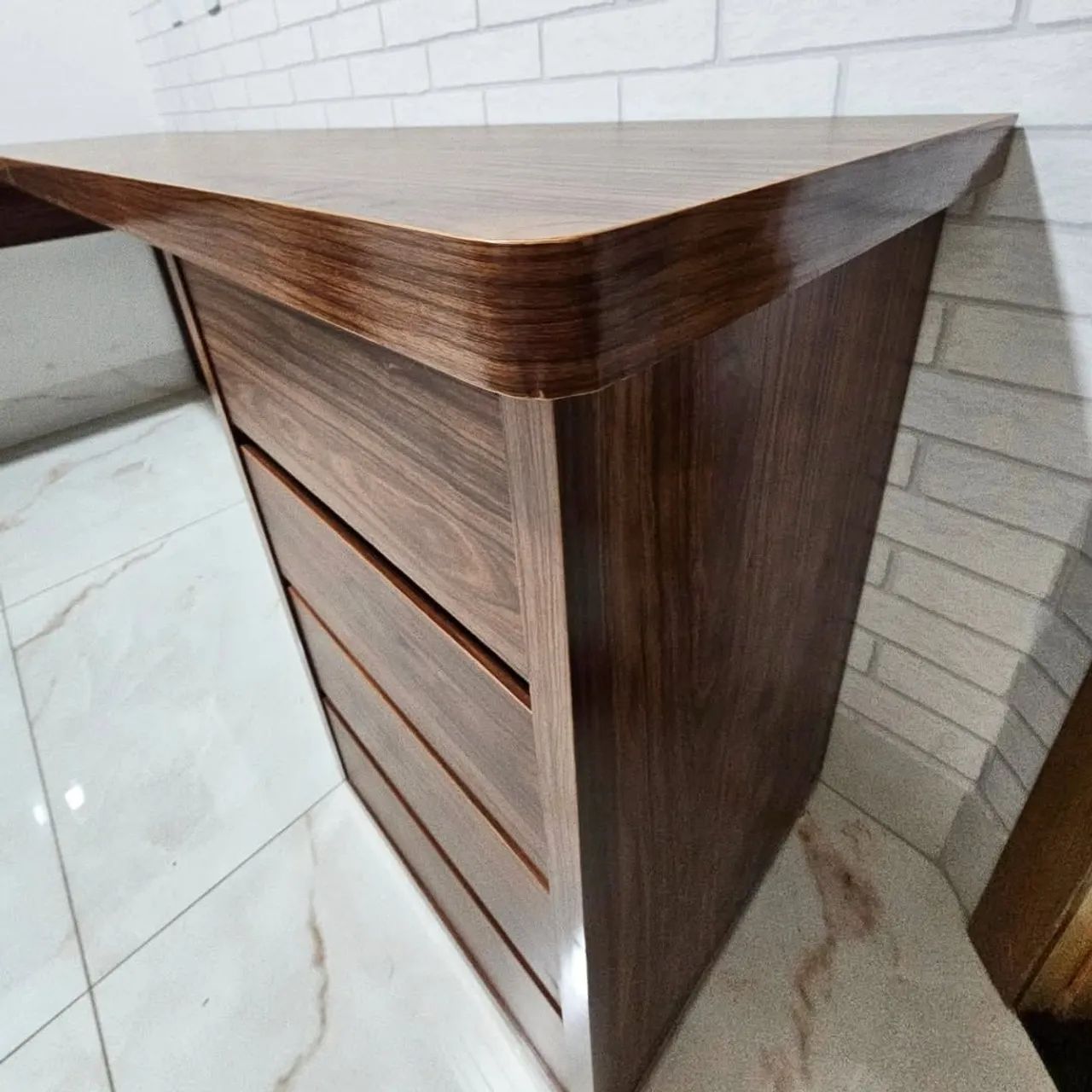 Mesa 4 gavetas sob medida mdf - Foto 2