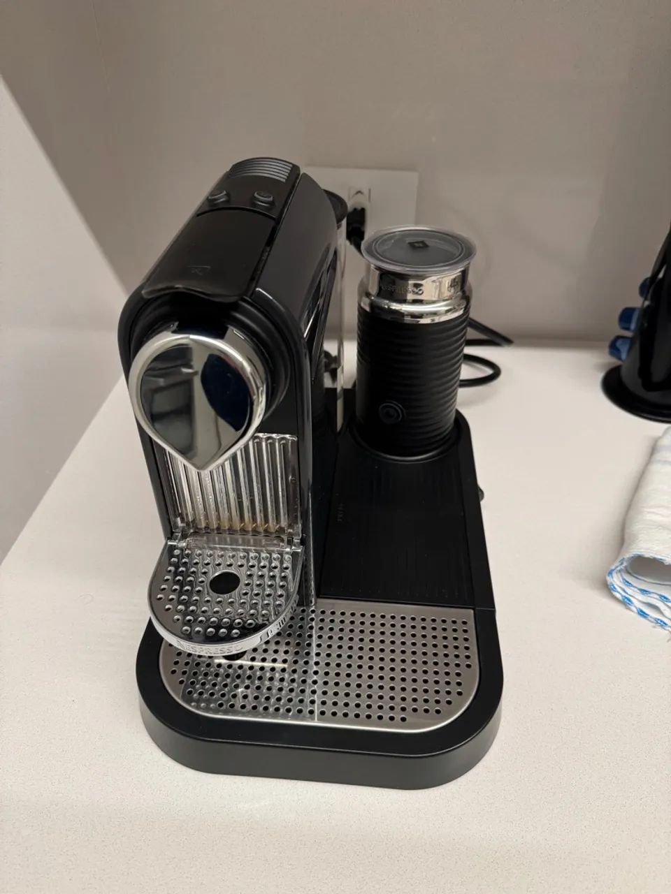 Cafeteira Nespresso com aeroccino