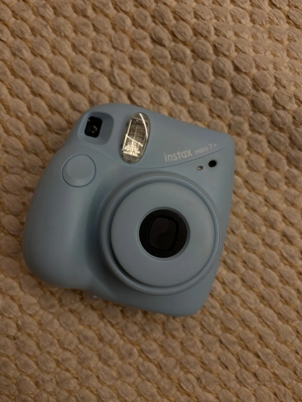 Câmera Instax Mini 7+ - Fotos instantâneas!
