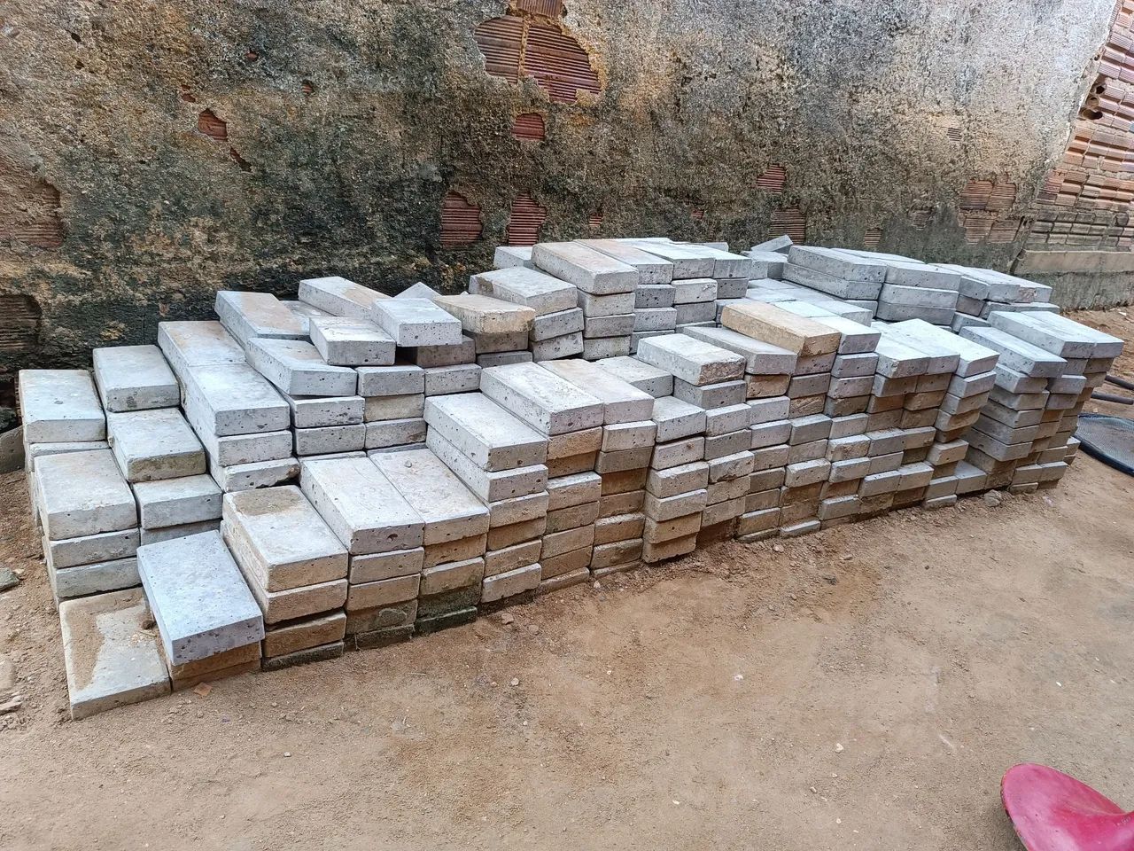 600 Pedras permeáveis 