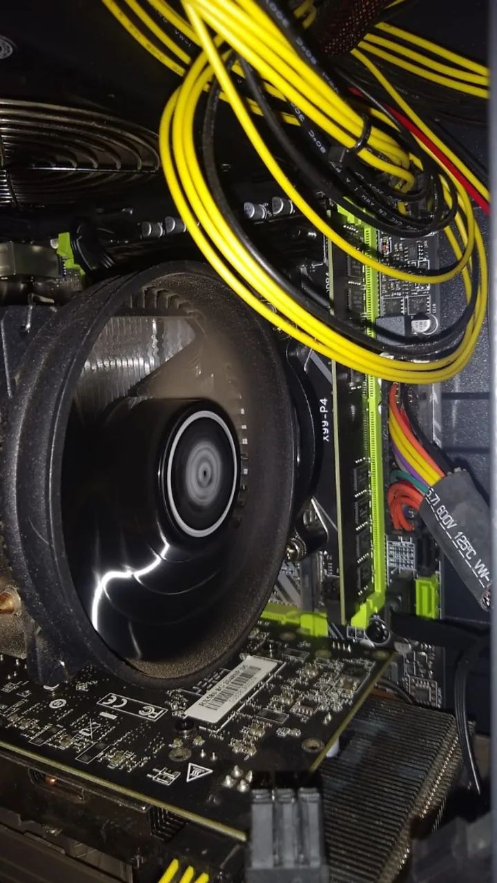 CPU GAMER . 32GB de RAM. RX580 8GB.