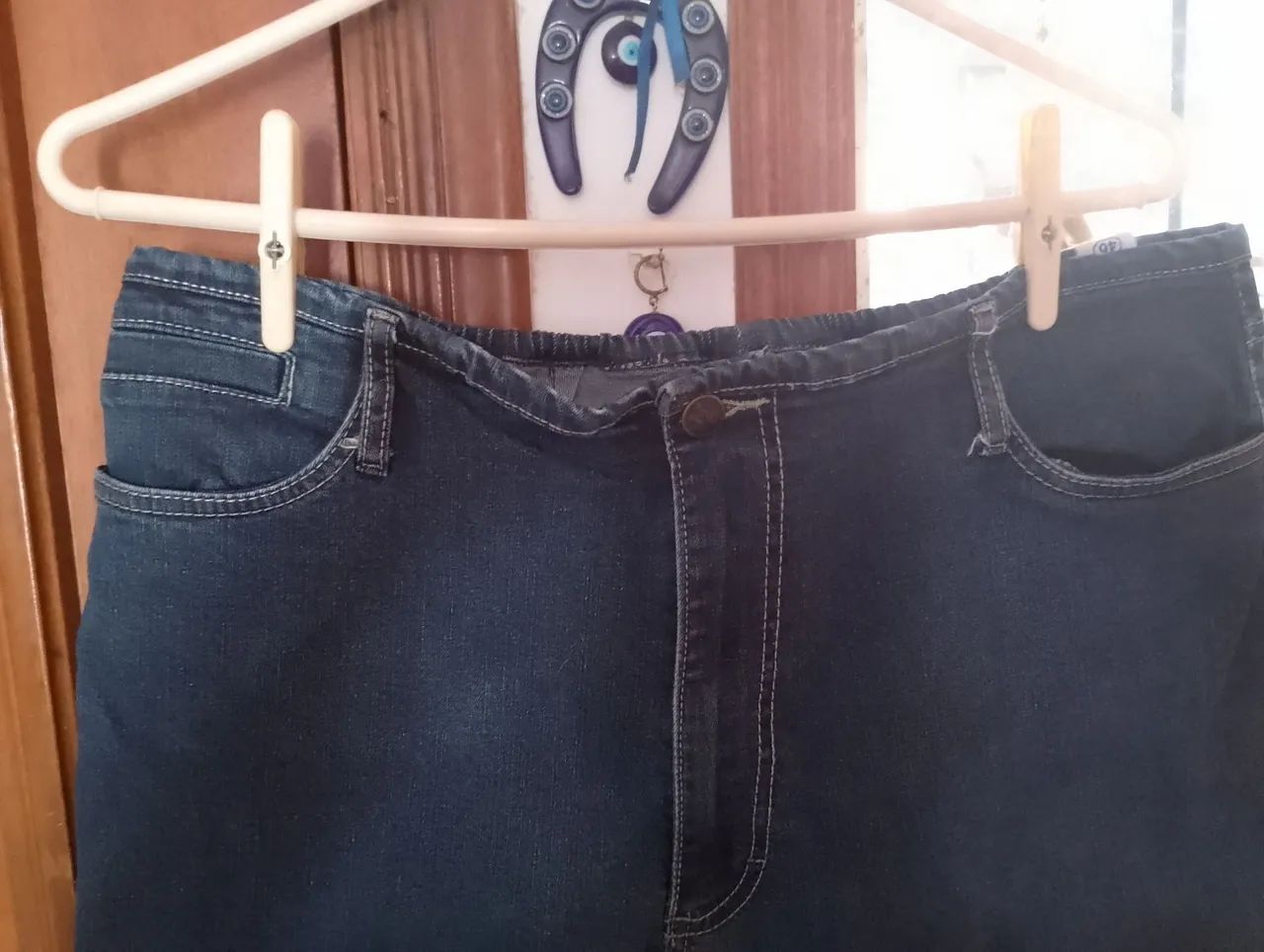EXCELENTE QUALIDADE E ESTADO DE JEANS USADO POUQUÍSSIMAS VEZES  - Foto 2