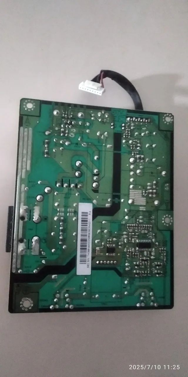 Placa Fonte Monitor Samsung 733nw - Foto 2