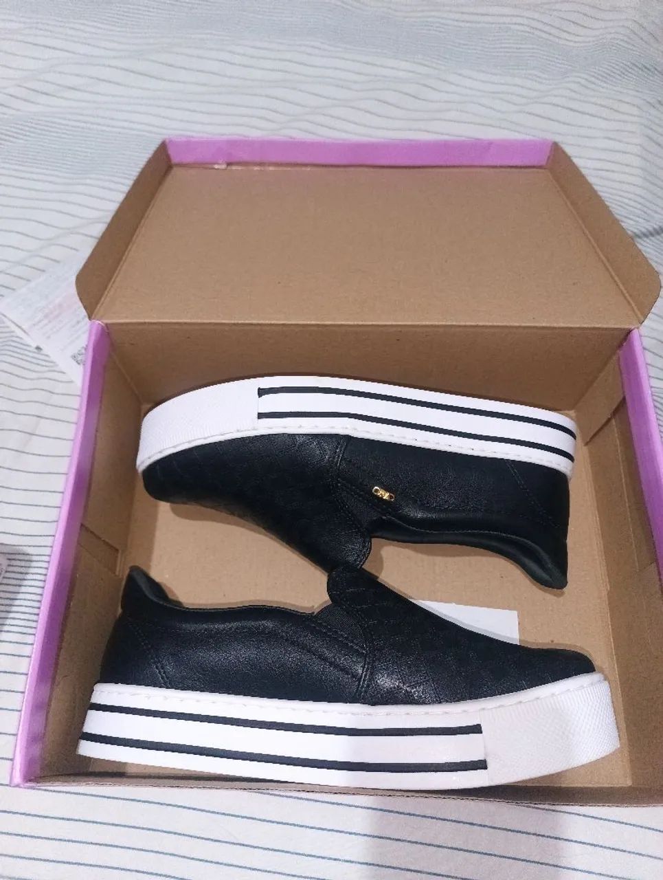Sapato feminino Via Marte 