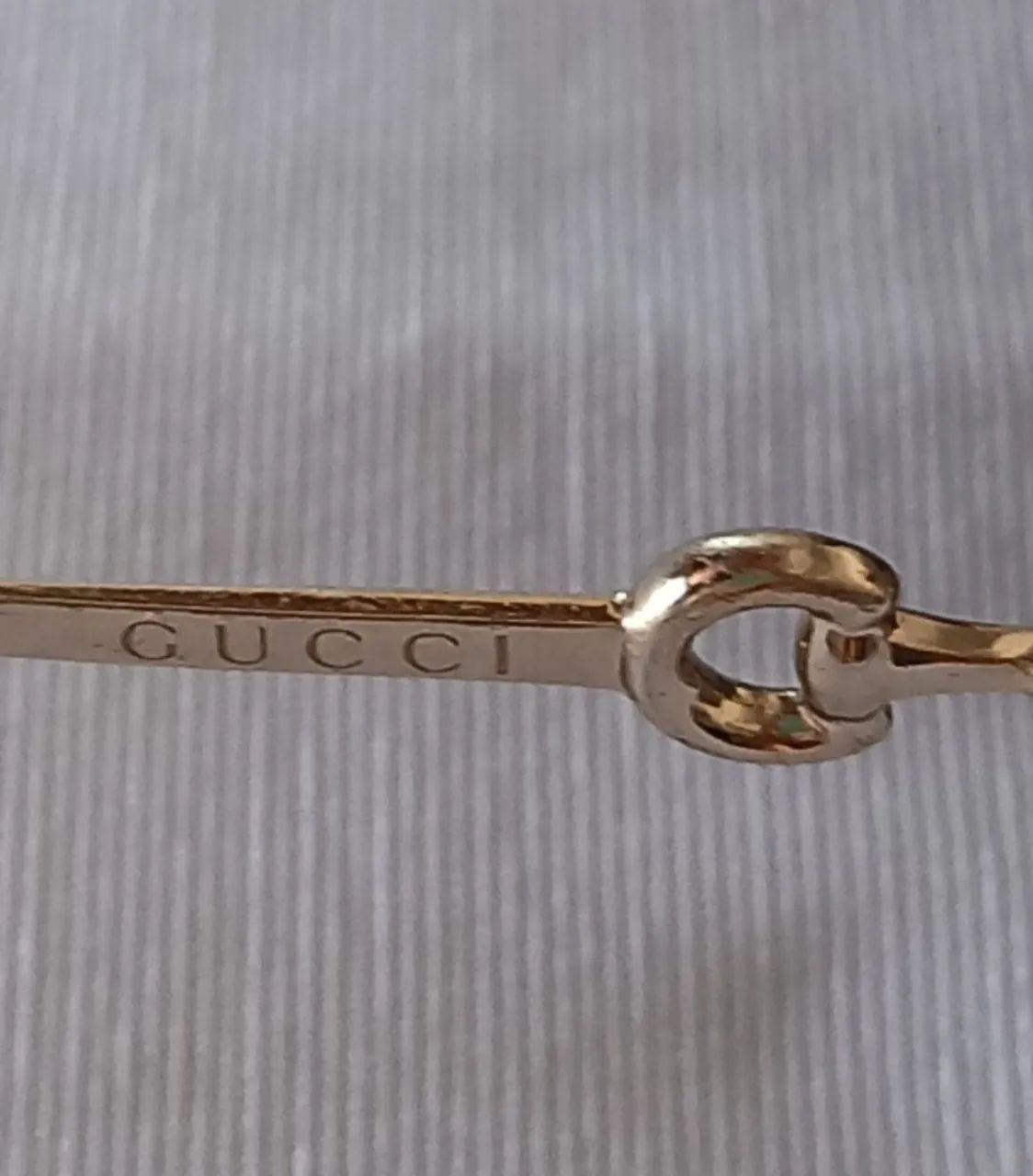 Óculos de sol feminino Gucci  - Foto 4