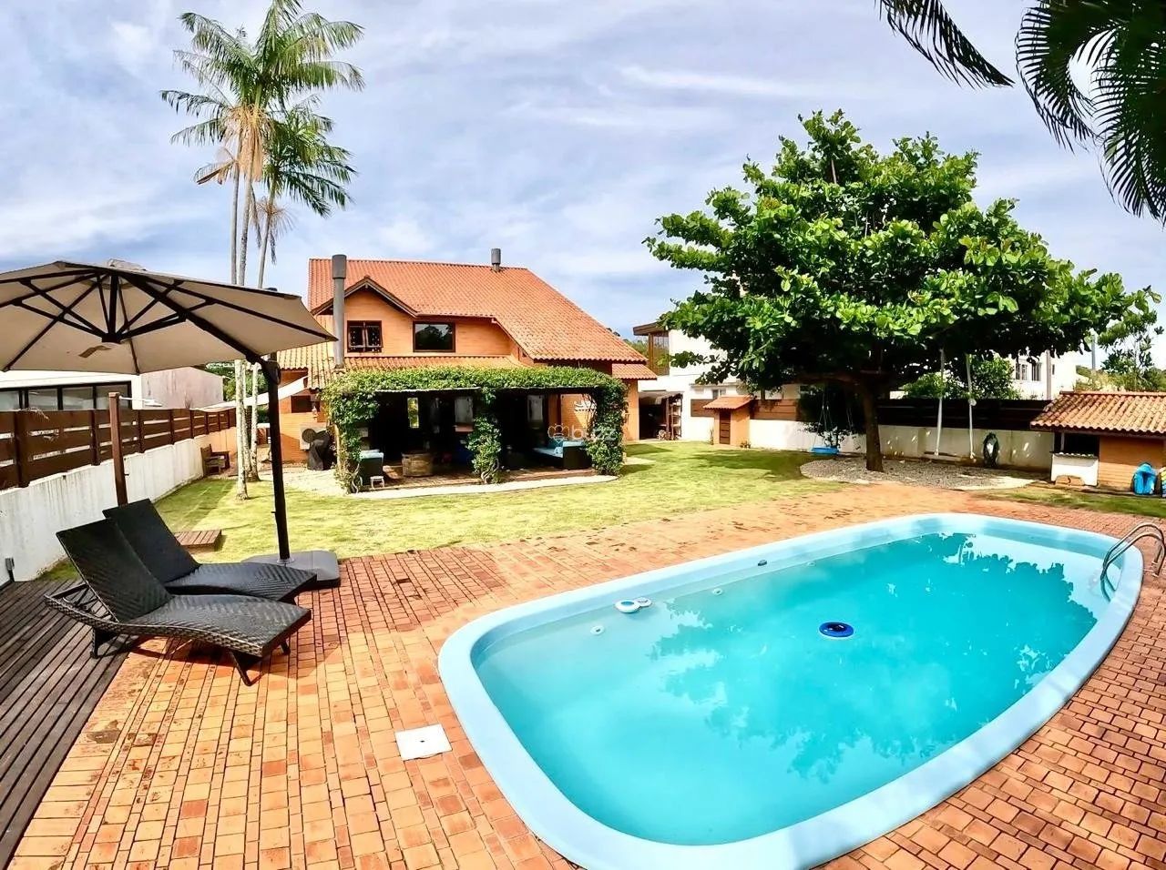 Casa em condomínio no Rio Tavares