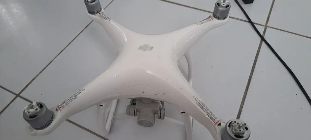 Drone DJI Phanton 4, Funcionado tudo, a bateria não recebe carga. - Foto 2