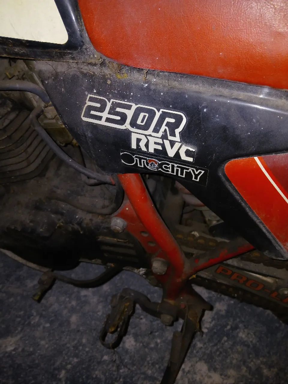 HONDA XLX 250R/94 - PRETA MUITO TEMPO S/ USO.