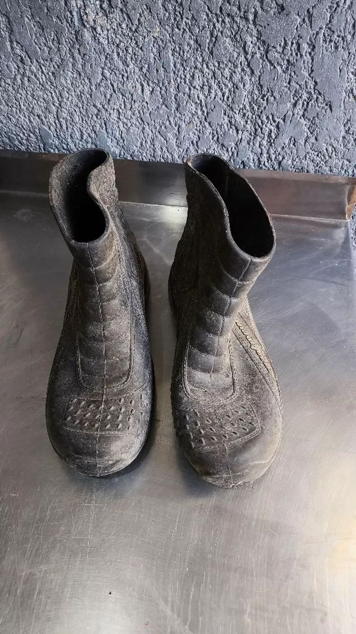 Botas de Borracha - Perfeitas para Trabalho e Lazer - Foto 2