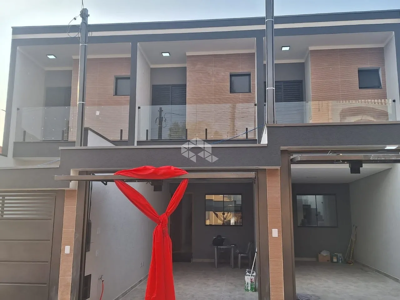 SOBRADOS EM CONSTRUÇÃO NA PENHA COM 3 QUARTOS