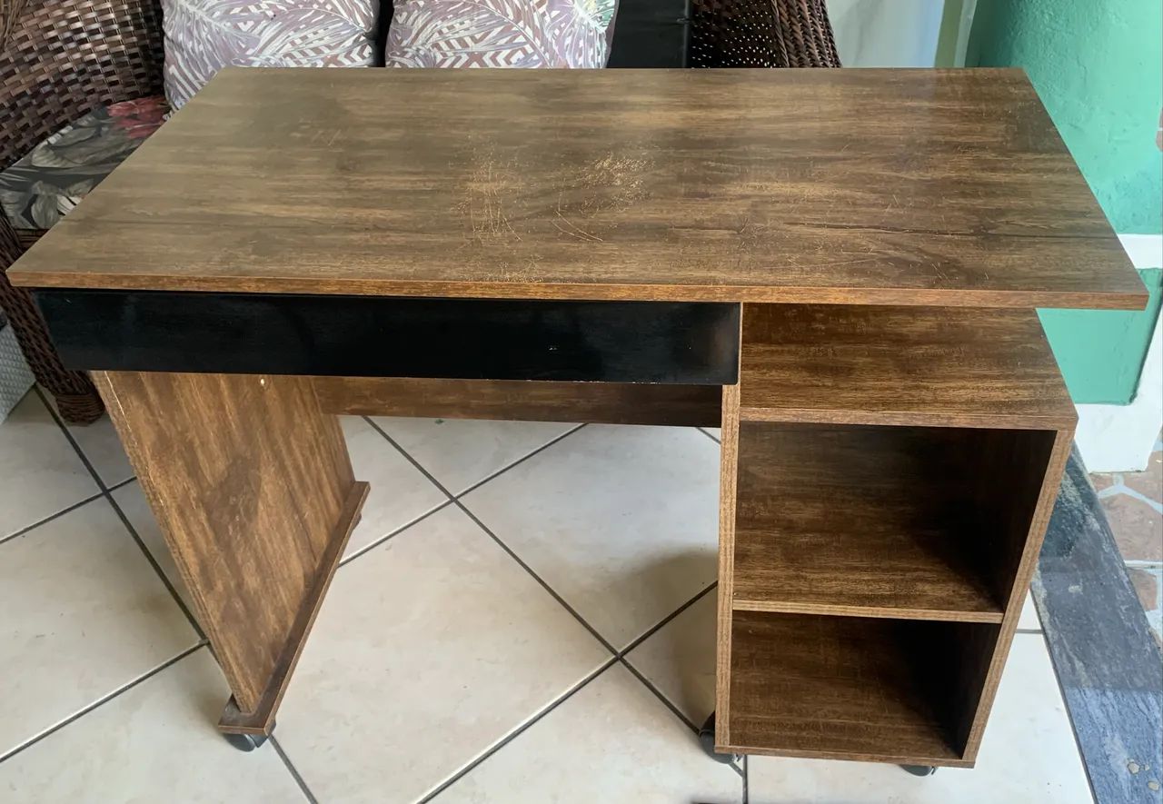 Escrivaninha / mesa de estudos / rack434777886578462721