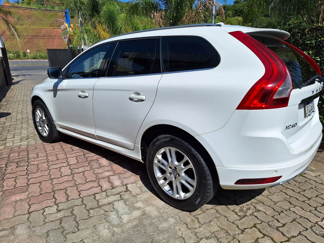 VOLVO XC-60 2015 Usados e Novos