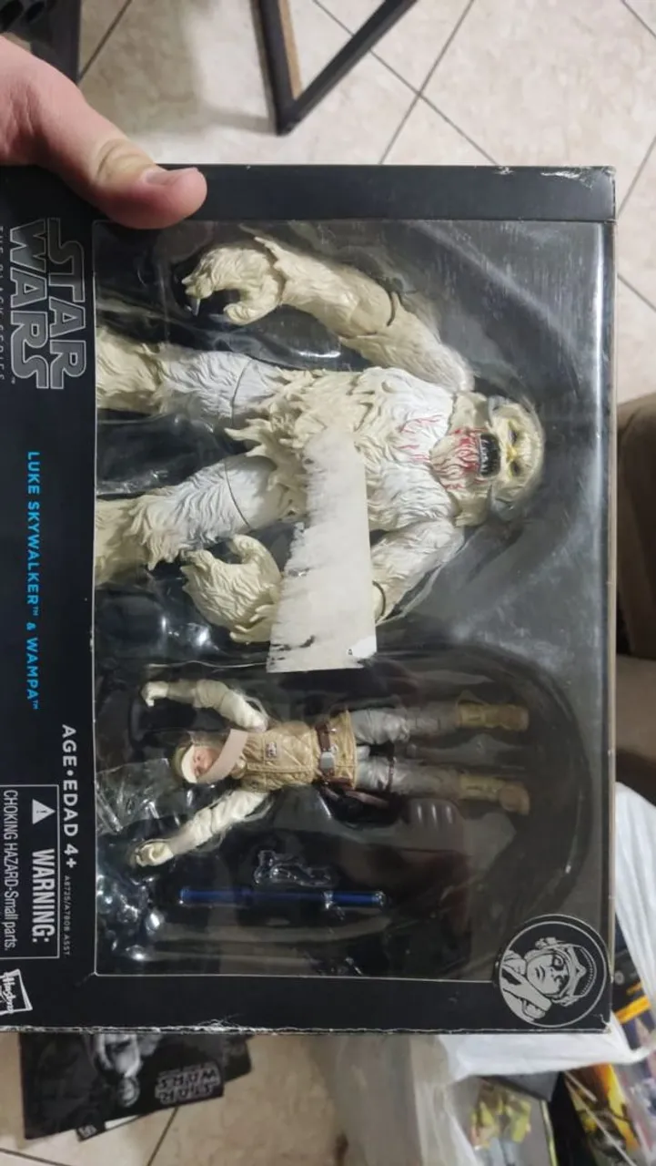 Boneco Luke Skywalker & Wampa - Star Wars Black Series