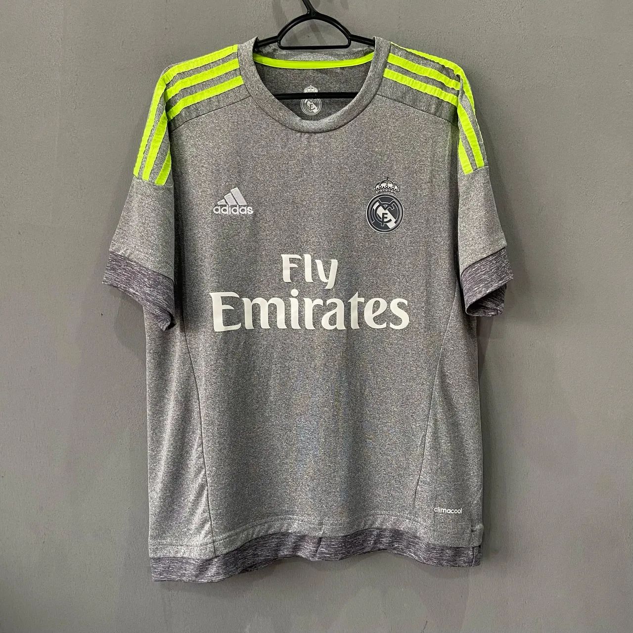 Camisa Retrô do Real Madrid 2015/16