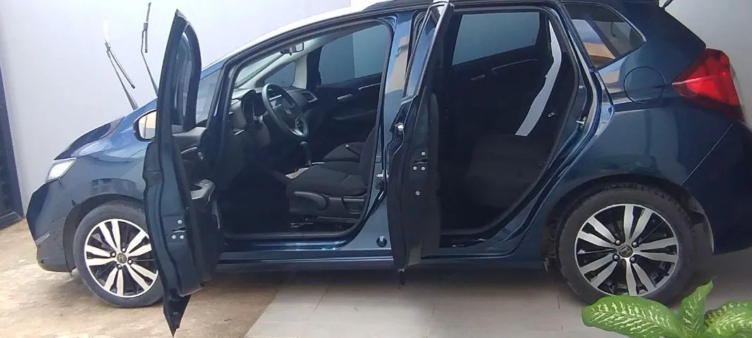 Honda Fit  CVT 2018 baixo KM em ótimo estado de conservação - Foto 4