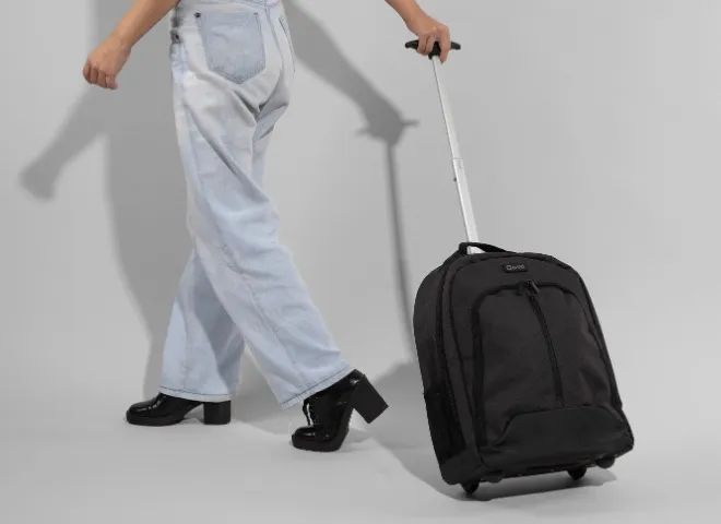 Mochila Trolley para Notebook 15,6 com puxador metal - nova sem uso - Foto 3