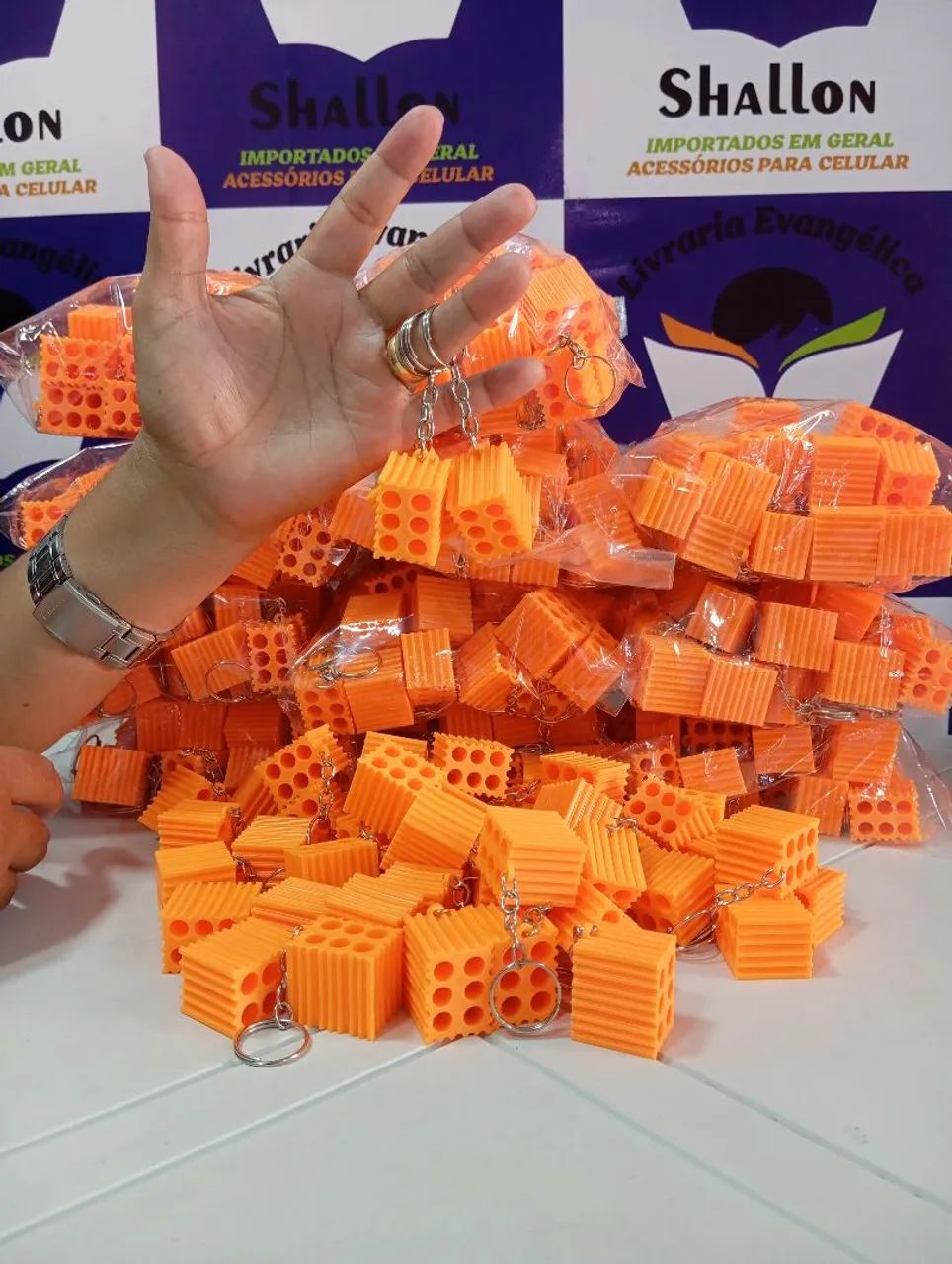 Chaveiro Tijolinho - Promoção 1.99 Cada - Foto 5