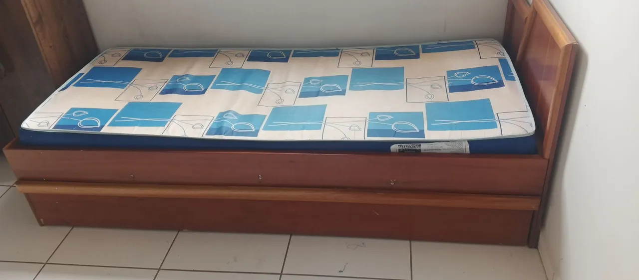 Cama com auxiliar sem o colchão