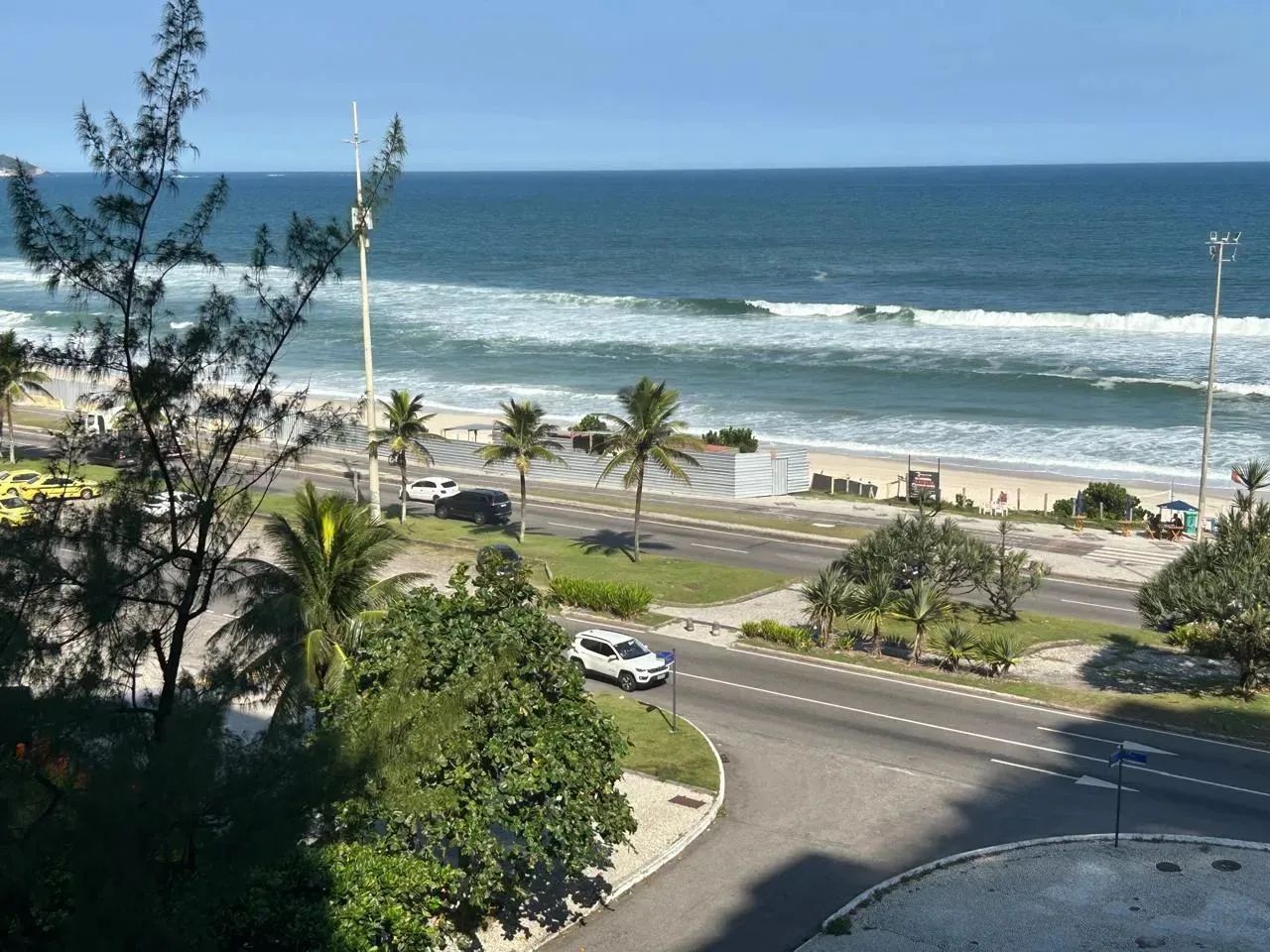Imóvel para aluguel tem 110 metros quadrados com 3 quartos em Barra da Tijuca - Rio de Jan