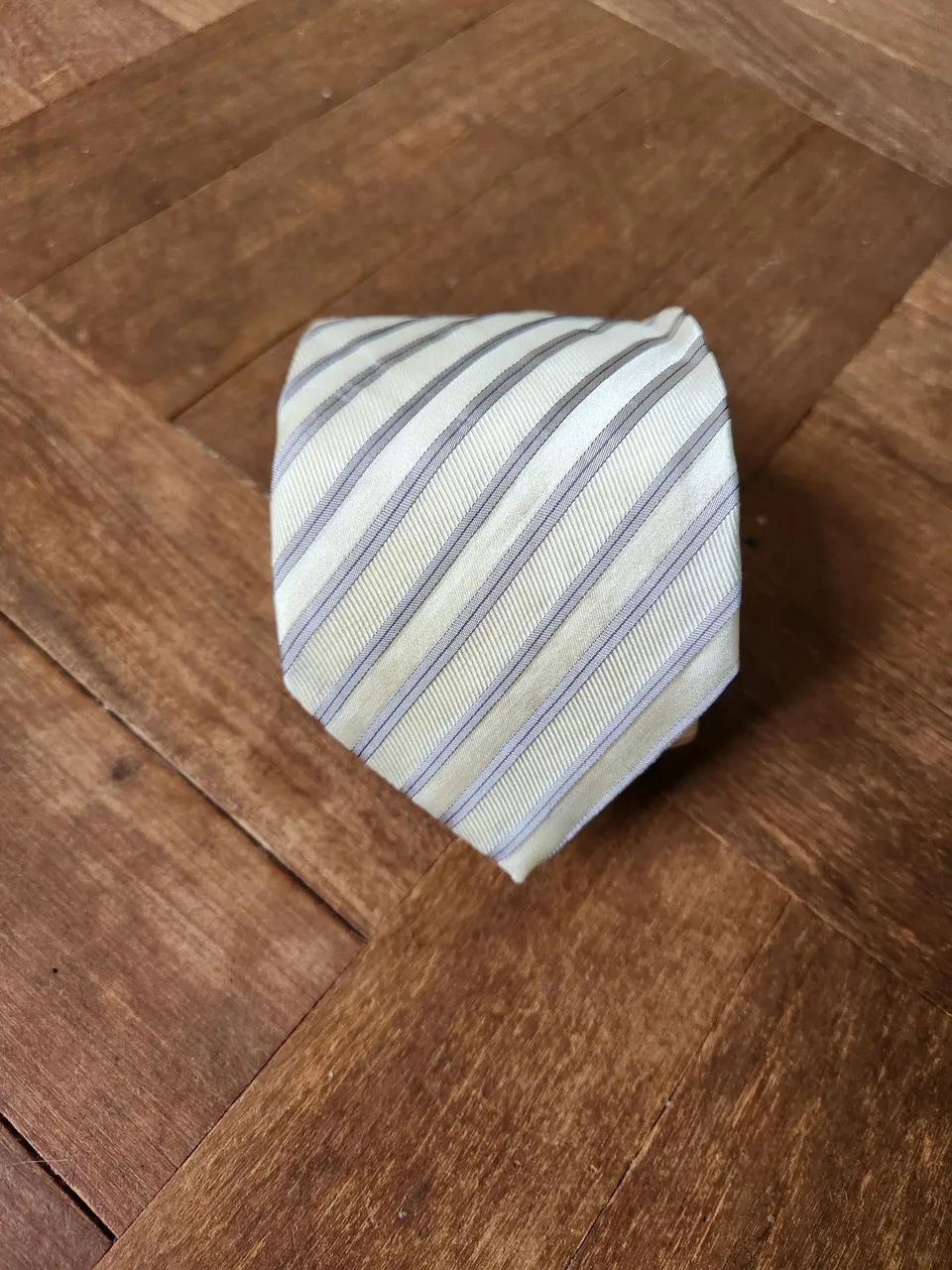 Gravata creme VR seda
