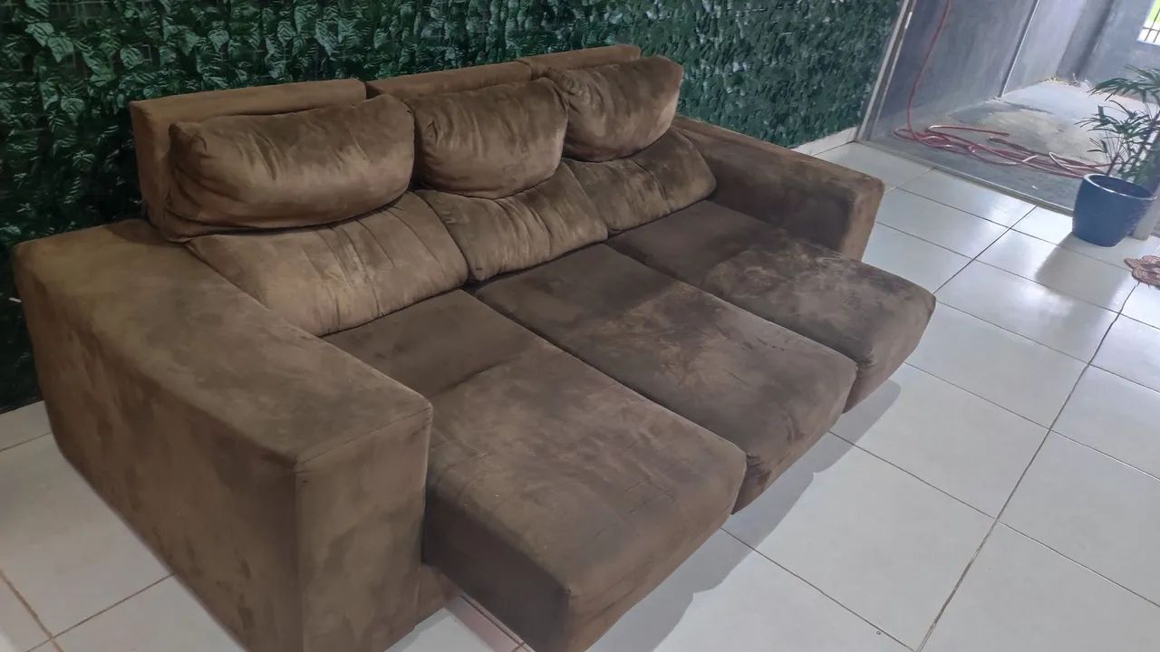 Sofá Retrátil de 3 Lugares Marrom