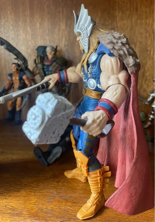Figura de Ação Thor Marvel Legends - Foto 4