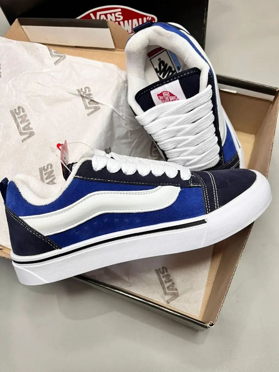 Tênis Vans Knu