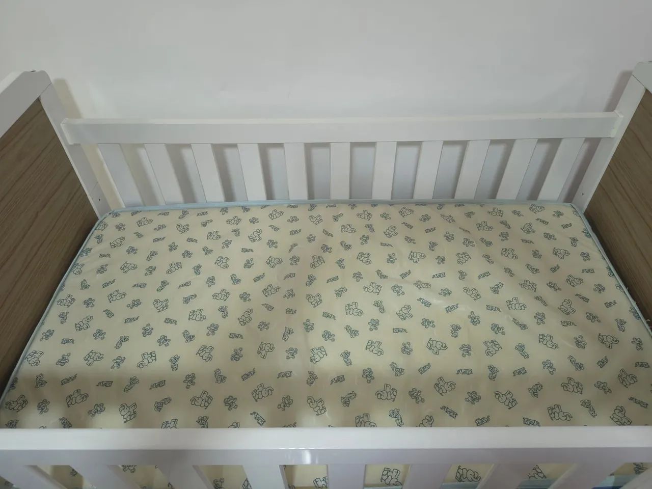Three-Position Crib-to-Bed (Includes Mattress)64861554081281121